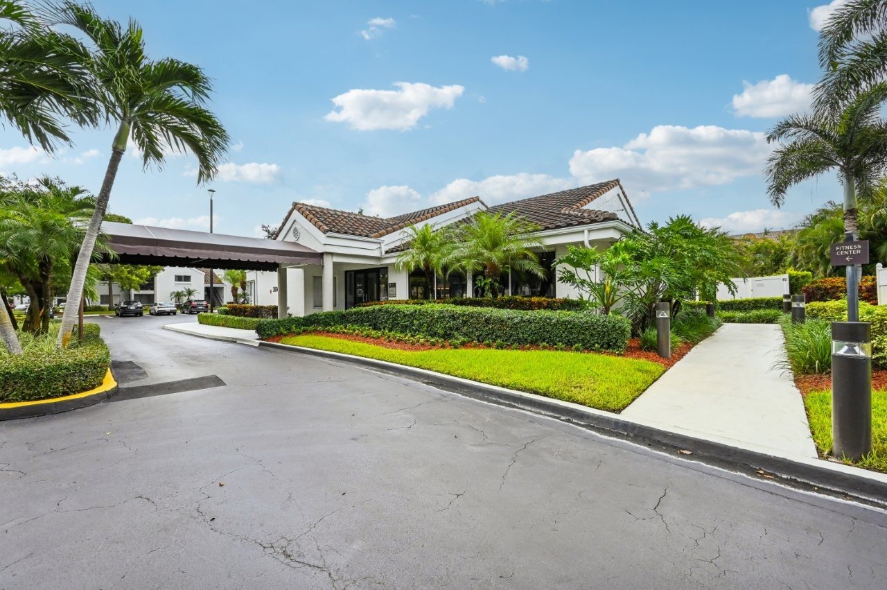 Legacy at Palm Aire
