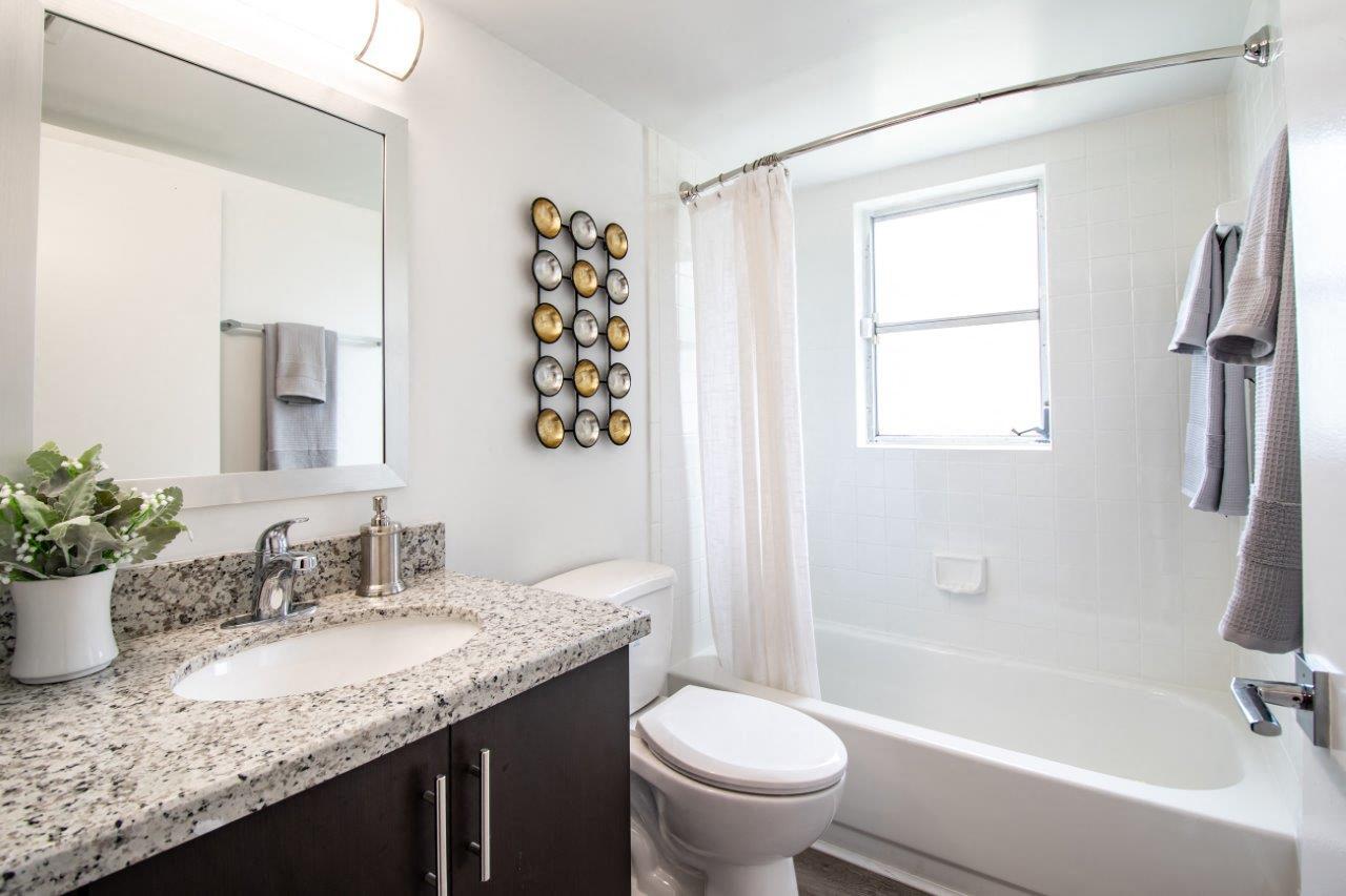 B2- Model Unit (2bd 2bth)