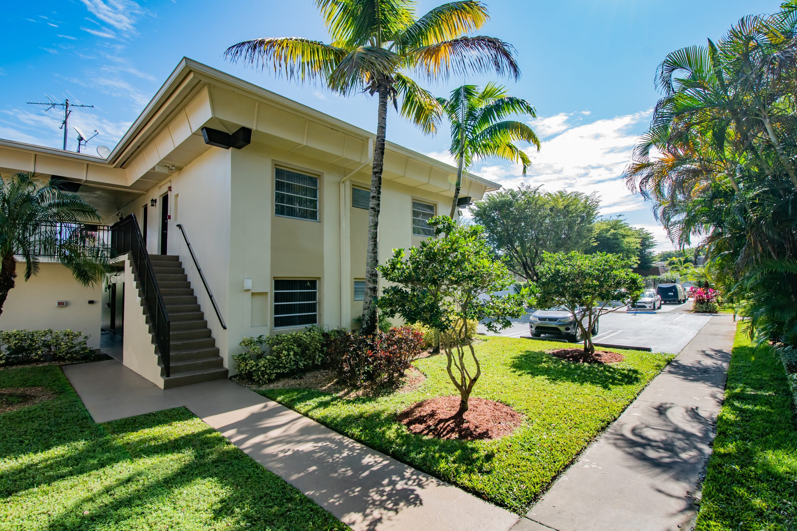 Main photo for Legacy at Pinecrest